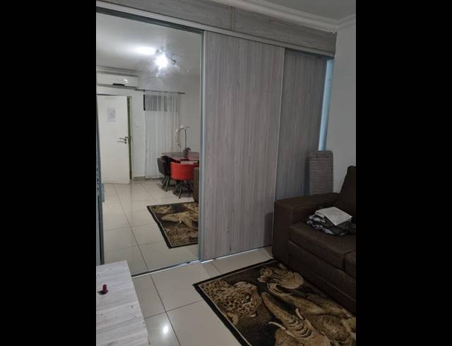 1 BEDROOM APARTMENT FOR SALE IN UMHLANGA RIDGE